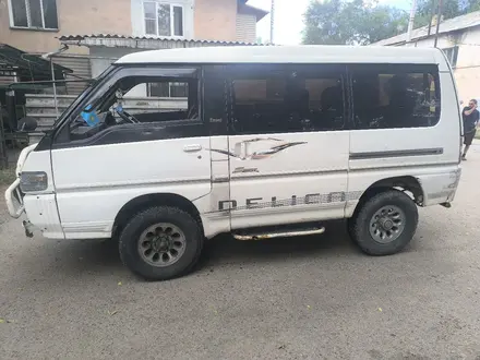 Mitsubishi Delica 1992 года за 1 800 000 тг. в Алматы – фото 3