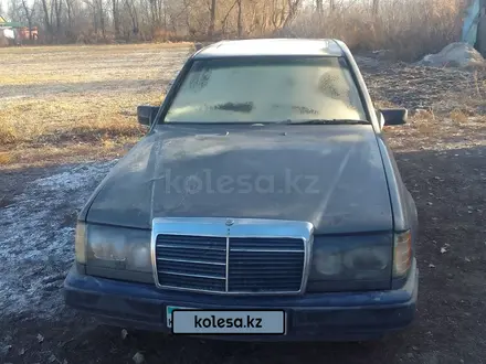 Mercedes-Benz E 230 1989 года за 500 000 тг. в Талдыкорган