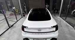 Hyundai Sonata 2021 года за 14 500 000 тг. в Караганда – фото 5