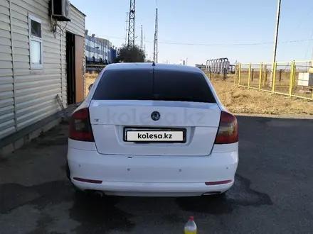 Skoda Octavia 2013 года за 3 500 000 тг. в Атырау – фото 4