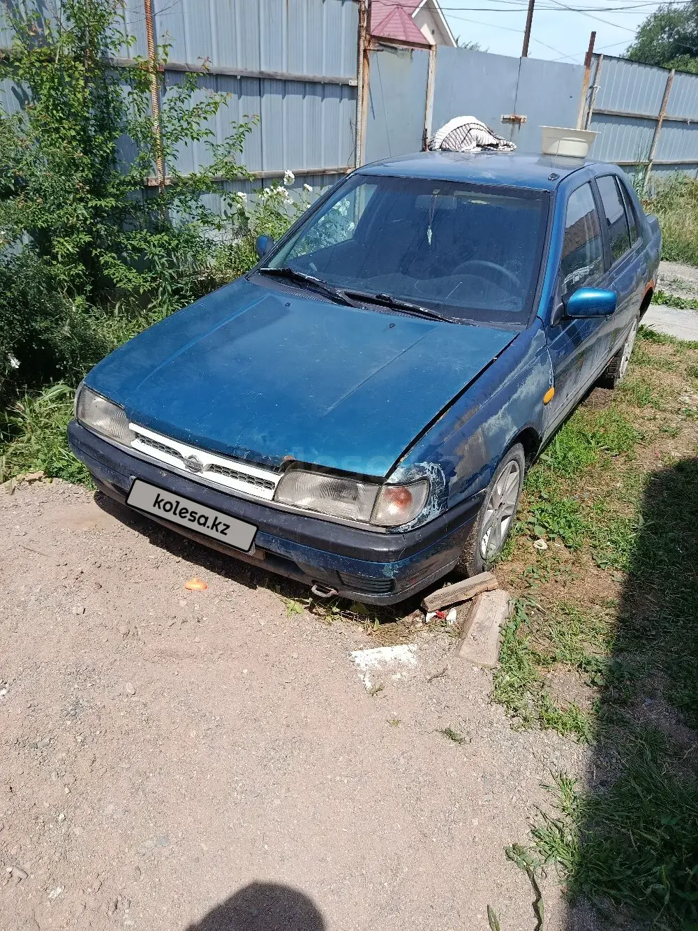 Nissan Sunny, 1995