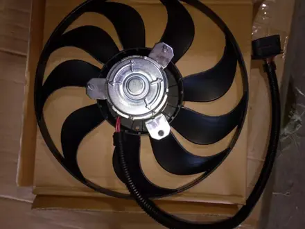 Вентилятор охлаждения радиатора Volkswagen Bora (98-05)/(290 mm) за 25 000 тг. в Алматы