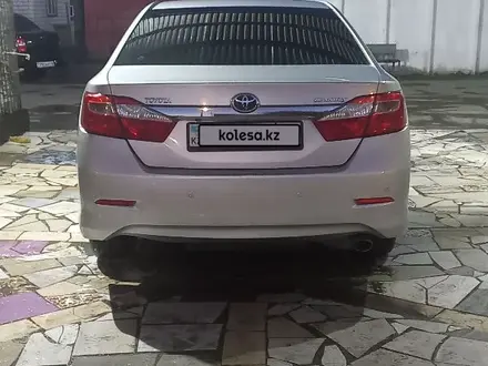 Toyota Camry 2014 года за 9 500 000 тг. в Семей – фото 12