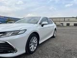Toyota Camry 2023 года за 15 000 000 тг. в Караганда – фото 2