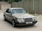 Mercedes-Benz E 230 1991 года за 2 100 000 тг. в Алматы – фото 2