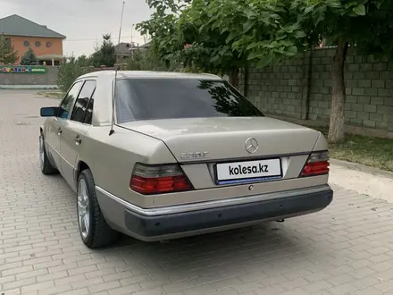 Mercedes-Benz E 230 1991 года за 2 100 000 тг. в Алматы – фото 6