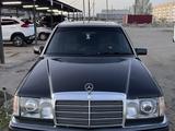 Mercedes-Benz E 200 1993 годаүшін2 400 000 тг. в Жезказган – фото 3