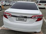 Toyota Camry 2013 года за 6 000 000 тг. в Атырау – фото 2