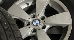 BMW 138 стиль диски + резина Perelli зимняя за 280 000 тг. в Алматы – фото 2