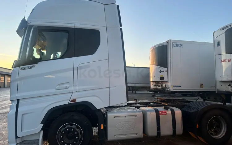 Volvo  F-MAX 2021 года за 22 500 000 тг. в Алматы