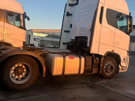 Volvo 2021 года за 18 500 000 тг. в Алматы – фото 5