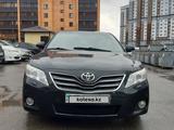 Toyota Camry 2010 года за 8 500 000 тг. в Петропавловск – фото 2