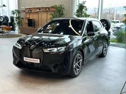 BMW iX 2023 года за 55 880 000 тг. в Алматы – фото 3