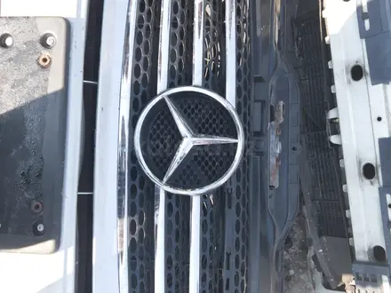 Решётка радиатора Mercedes Vito 639 за 65 000 тг. в Шымкент – фото 8