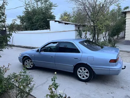 Toyota Camry 1997 года за 3 500 000 тг. в Туркестан – фото 3