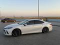 Toyota Camry 2024 года за 20 500 000 тг. в Актау – фото 2