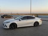 Toyota Camry 2024 года за 20 500 000 тг. в Актау – фото 2