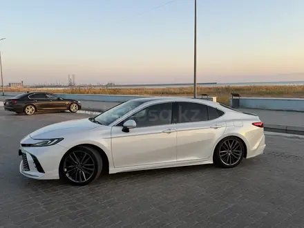 Toyota Camry 2024 года за 20 500 000 тг. в Актау – фото 2