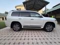 Toyota Land Cruiser 2016 года за 40 000 000 тг. в Шымкент – фото 14