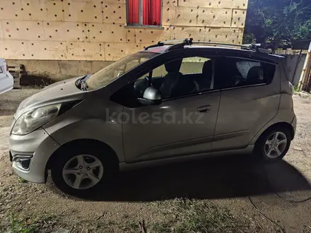 Chevrolet Spark 2011 года за 2 600 000 тг. в Шымкент – фото 4