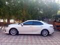Toyota Camry 2019 года за 13 500 000 тг. в Алматы – фото 5
