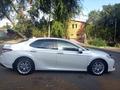 Toyota Camry 2019 года за 13 500 000 тг. в Алматы – фото 16