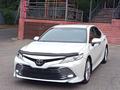 Toyota Camry 2019 года за 13 500 000 тг. в Алматы – фото 29