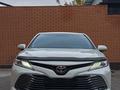 Toyota Camry 2019 года за 13 500 000 тг. в Алматы – фото 38