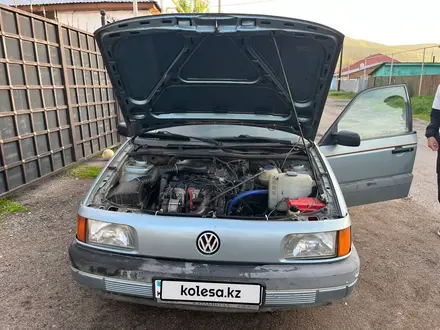 Volkswagen Passat 1991 года за 1 100 000 тг. в Есик