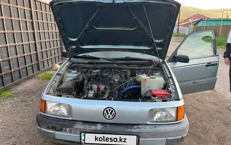 Volkswagen Passat 1991 годаүшін1 100 000 тг. в Есик