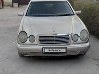 Mercedes-Benz E 240 1999 года за 2 900 000 тг. в Шымкент