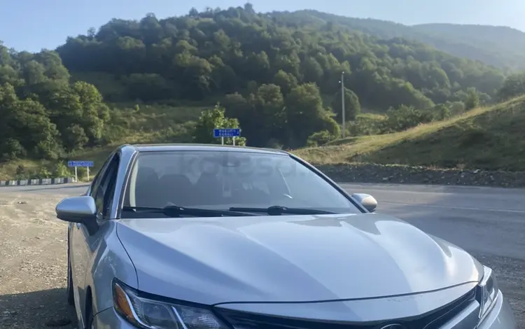 Toyota Camry 2019 года за 6 900 000 тг. в Атырау