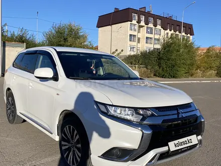 Mitsubishi Outlander 2022 года за 9 800 000 тг. в Караганда – фото 5