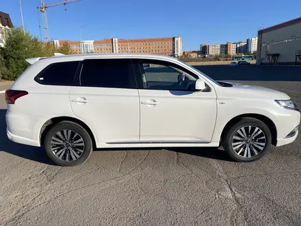 Mitsubishi Outlander 2022 года за 9 800 000 тг. в Караганда – фото 6