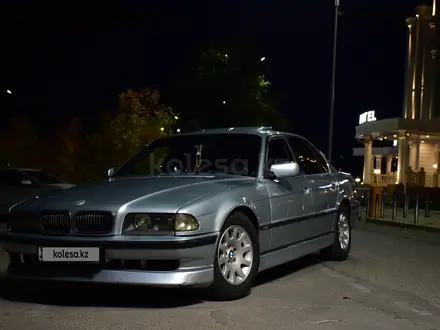 BMW 740 1995 года за 3 100 000 тг. в Алматы – фото 3