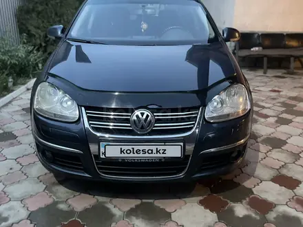 Volkswagen Jetta 2006 годаүшін4 200 000 тг. в Алматы