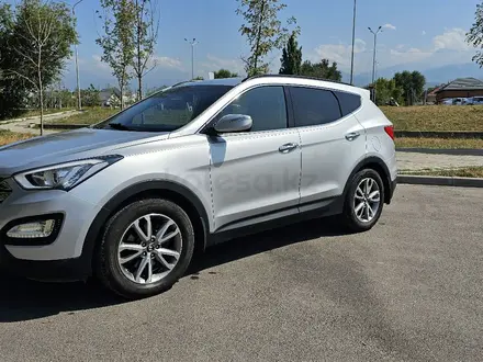 Hyundai Santa Fe 2014 года за 8 400 000 тг. в Алматы – фото 3