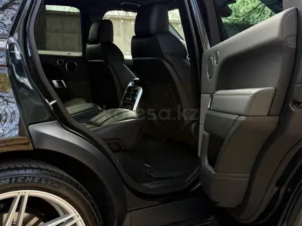 Land Rover Range Rover Sport 2015 года за 16 500 000 тг. в Алматы – фото 19
