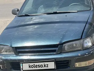 Toyota Carina E, 1997