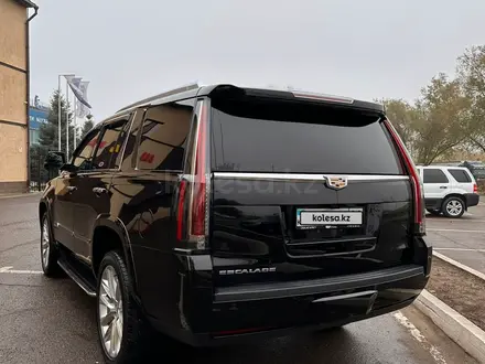 Cadillac Escalade 2018 года за 28 300 000 тг. в Алматы – фото 19