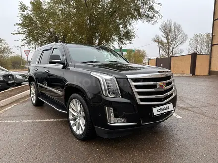 Cadillac Escalade 2018 года за 28 300 000 тг. в Алматы