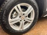 Диски с резиной на камри за 150 000 тг. в Уральск – фото 3