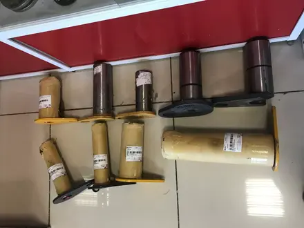 TOO Bizon склад запчастей на спецтехнику в Костанай – фото 100