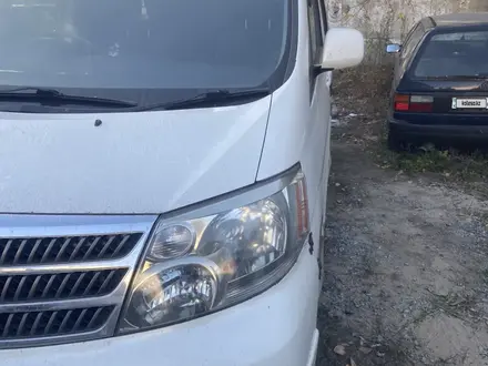 Toyota Alphard 2005 года за 4 500 000 тг. в Астана – фото 2