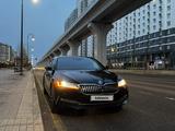 Skoda Superb 2020 года за 15 400 000 тг. в Астана – фото 2
