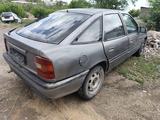 Opel Vectra 1988 года за 155 000 тг. в Караганда – фото 2