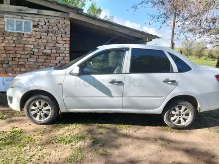 ВАЗ (Lada) Granta 2190 2014 года за 2 000 000 тг. в Семей – фото 4