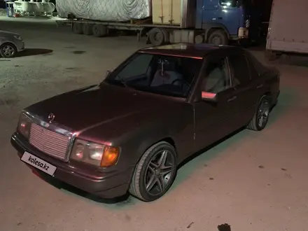 Mercedes-Benz E 230 1991 года за 1 450 000 тг. в Астана – фото 22