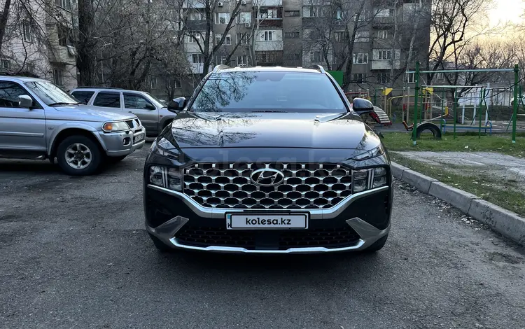 Hyundai Santa Fe 2022 годаүшін15 500 000 тг. в Алматы
