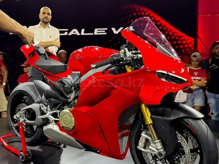 Ducati  Panigale V4 2025 года за 20 500 000 тг. в Алматы – фото 2